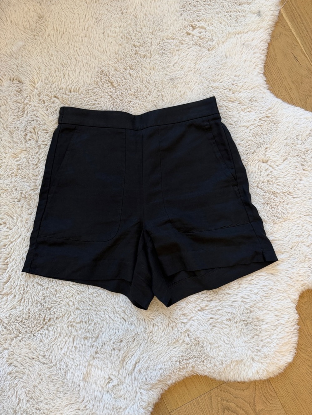 Banana Republic High Waist Black Women's Shorts - Classic Tailored Fit